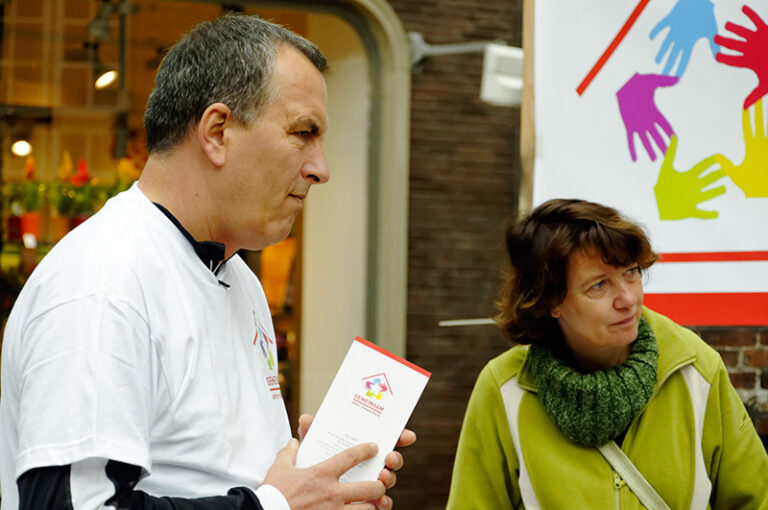 aktion_in_der_koenigsstrasse_13_20120716_1095455136