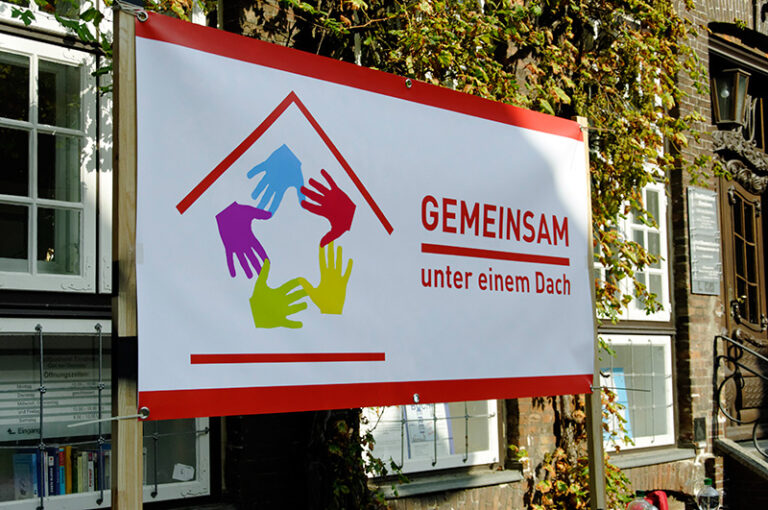 aktion_in_der_koenigsstrasse_3_20120716_1839011599